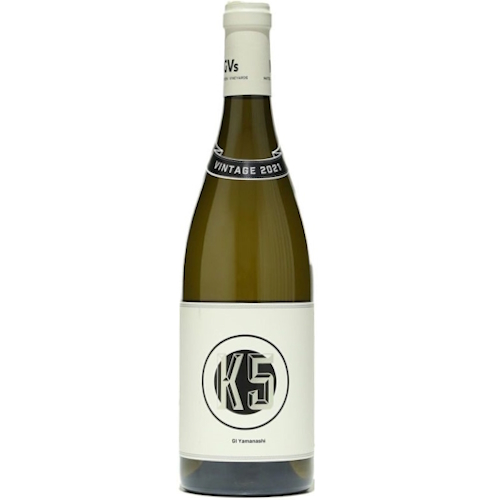 A bottle of MGVs white wine from Japan. A green glass bottle with a white capsule and white label. Very austere graphics of a black circle with K5 written inside in gold.